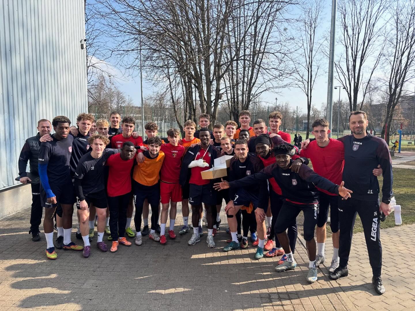 Peiliu užpultas „Dainavos“ futbolininkas paleistas iš ligoninės