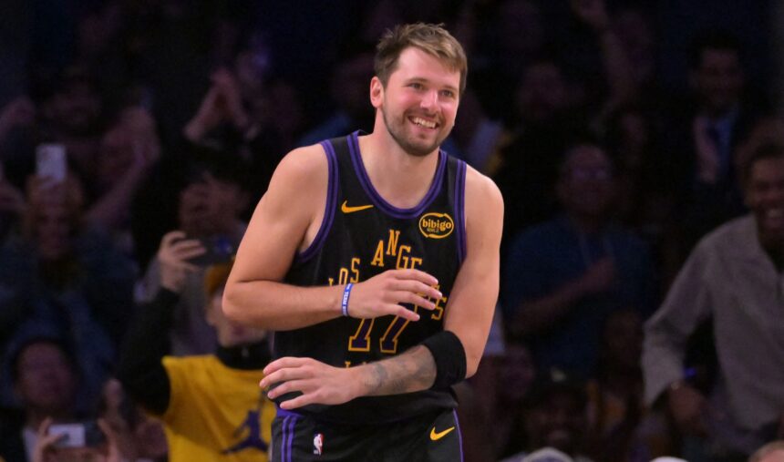 Simbolinę žymą pasiekęs Dončičius vedė „Lakers“ į svarbią pergalę