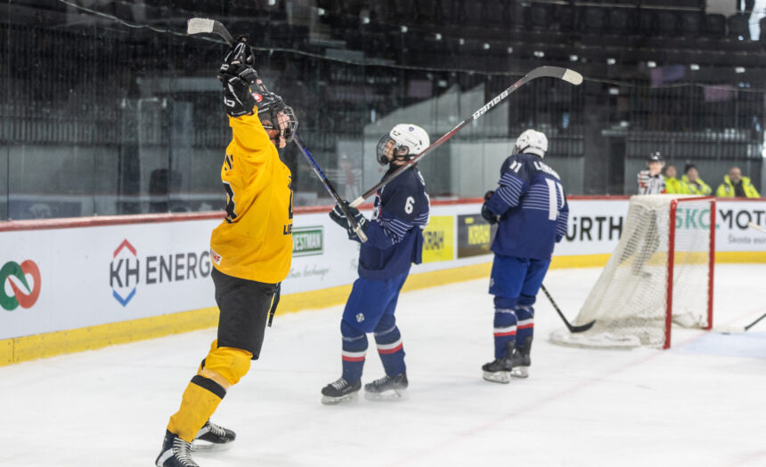 Lietuvos U18 rinktinė pasaulio ledo ritulio čempionatą pradėjo neįtikėtina pergale