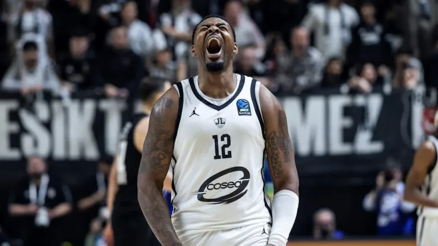 „Bešiktaš“ šturmą atlaikiusi Breso Burgo komanda – per žingsnį nuo Eurolygos