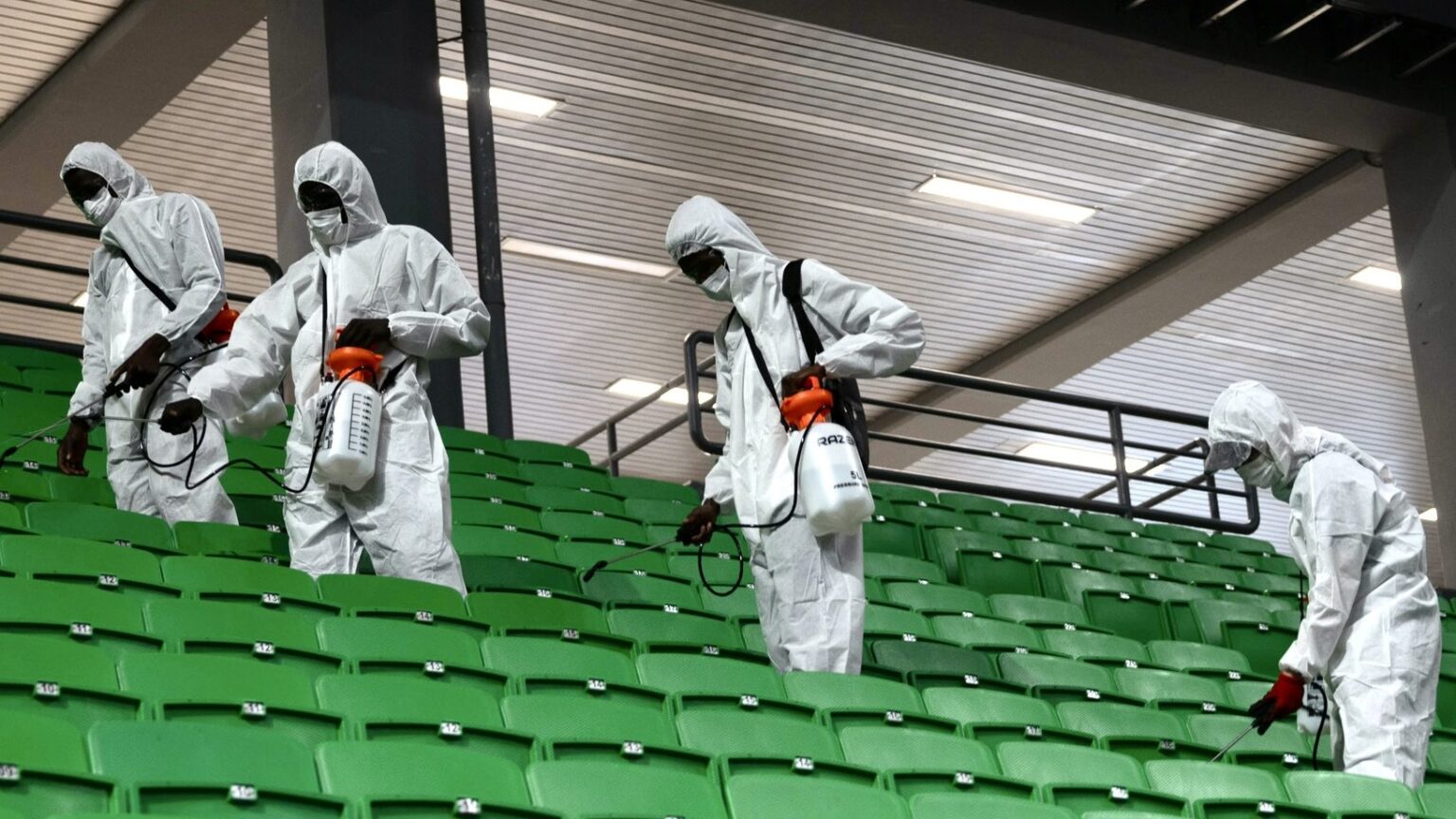 Valymas „Panathinaikos“ arenoje. Panathinaikos BC „X“ nuotr.