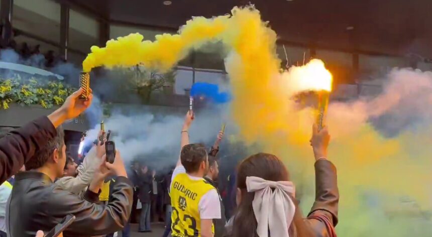 „Fenerbhče“ fanai gražiai išlydėjo Šarą ir komandą į rungtynes