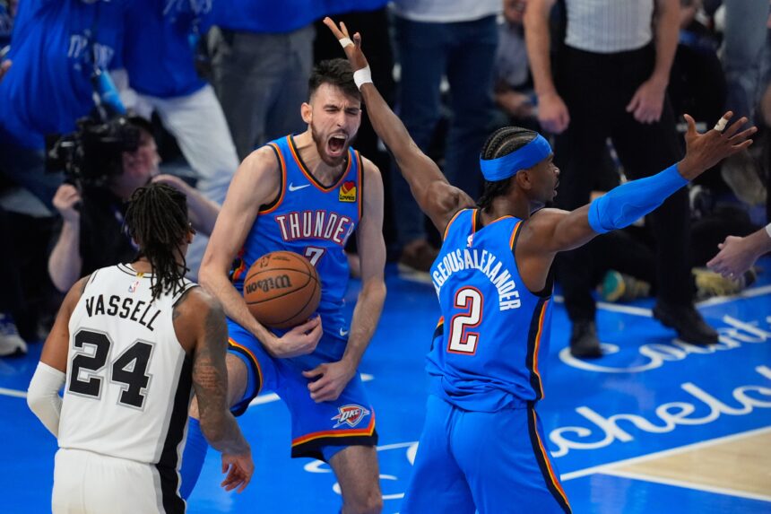 Thunder - Spurs (Scanpix nuotr.)