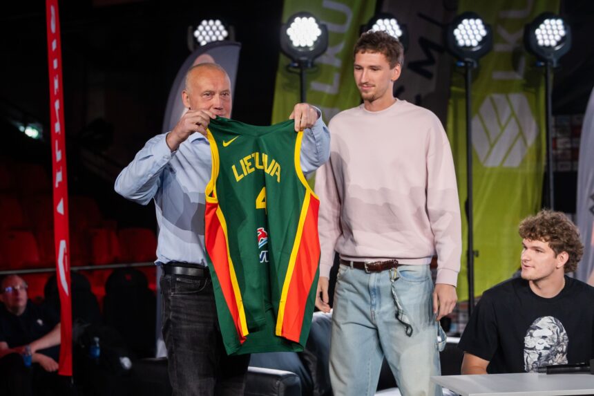 Kurtinaitis – apie Buzelį Lietuvos rinktinėje ir Žibėno atleidimą