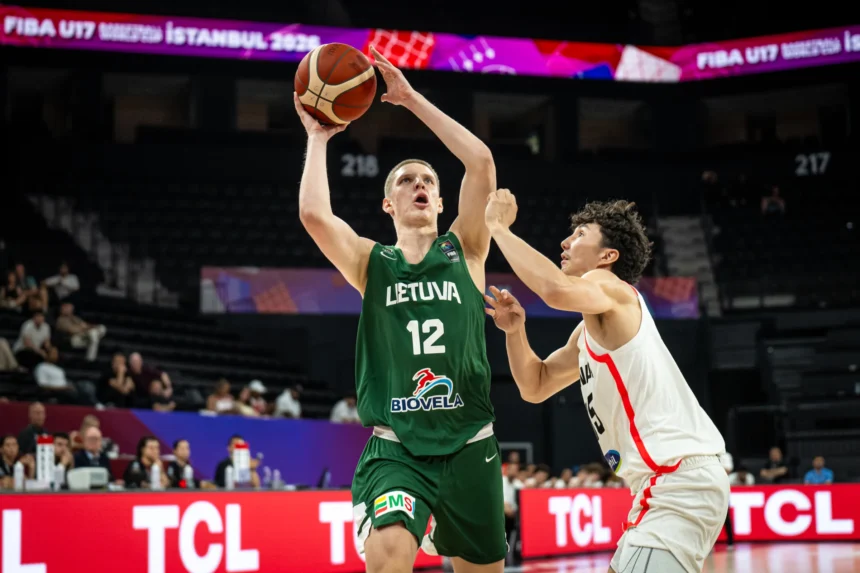 Lietuvos 17-mečiai pasaulio pirmenybių starte patiesė kanadiečius
