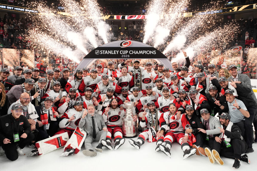 Karolinos „Hurricanes“ antrą kartą istorijoje tapo NHL čempionu