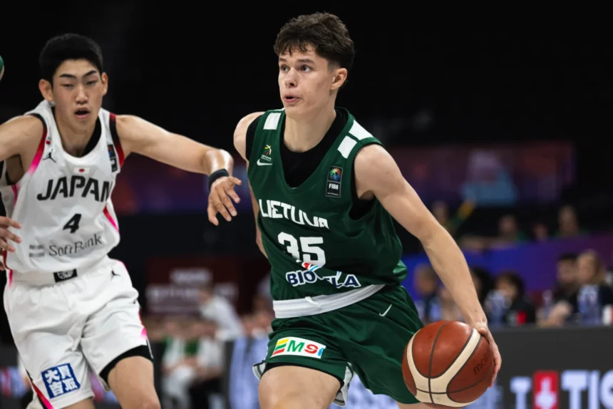 Japonus sutriuškinusi U17 Lietuvos rinktinė – tarp 8 stipriausių pasaulyje