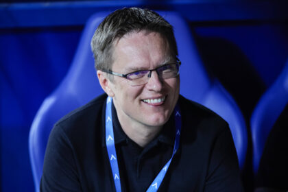 Britai žavisi Valdo Dambrausko kelio į didįjį futbolą istorija
