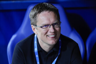 Britai žavisi Valdo Dambrausko kelio į didįjį futbolą istorija