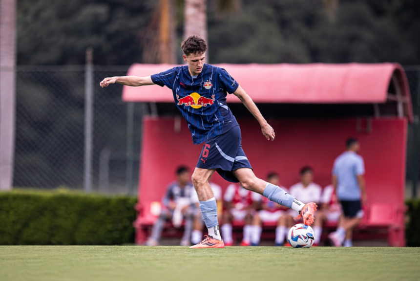 Svajonių debiutas vyrų futbole: 17-metis Grudzinskas Austrijoje užkūrė pergalingą komandos sugrįžimą