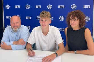 Jokūbas Žebrauskas tobulėjimą tęs vieno iš garsiausių Europos futbolo klubų akademijoje