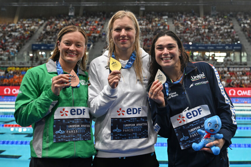 Besidžiaugiant Rūtos Meilutytės auksu arenoje suskambo rusiškas hitas