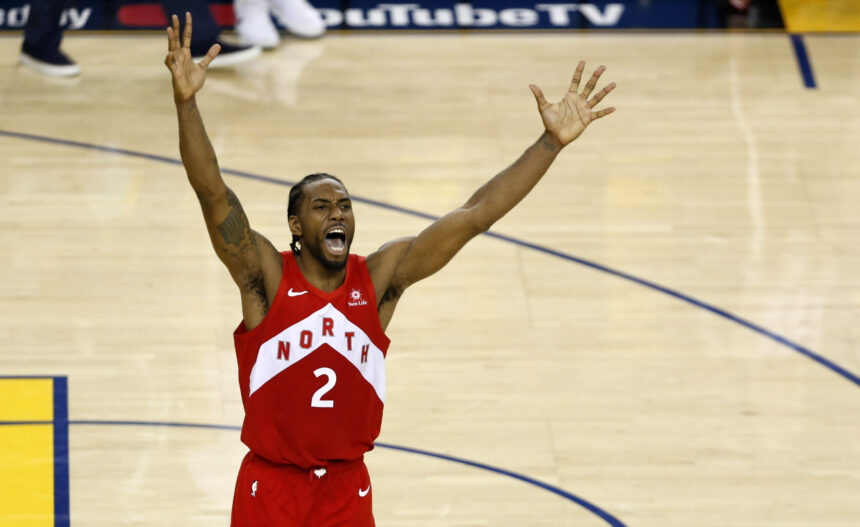 Karjerą „Raptors“ užbaigti norintis Leonardas susitarė dėl sutarties pratęsimo
