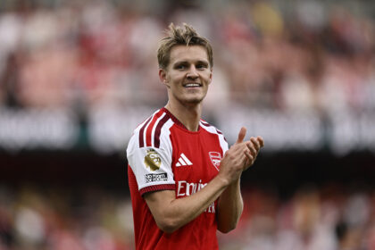 Martinas Odegaardas pelnė pergalingą Arsenal įvartį.