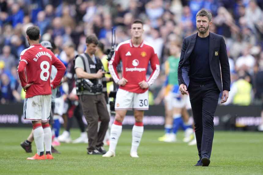 „Manchester United“ paskutinėmis rungtynių sekundėmis išleido pergalę iš rankų