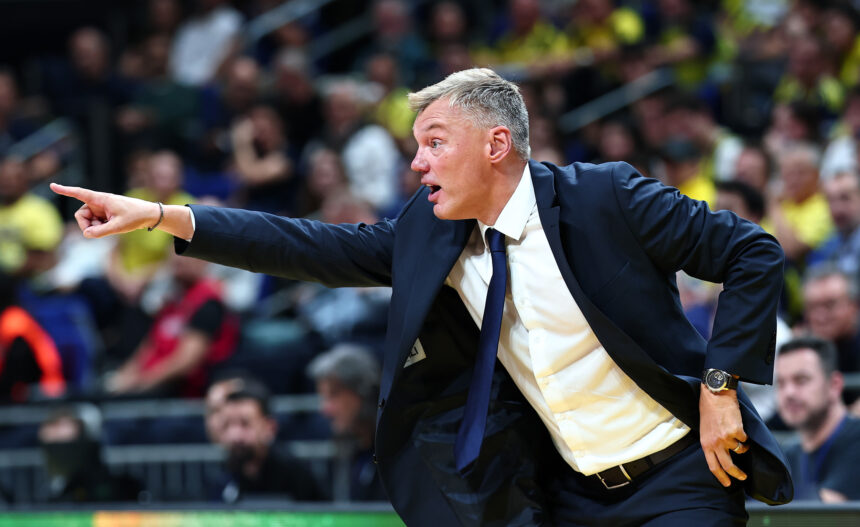 Jasikevičius – apie atsakomybę, vilkint „Fenerbahče“ marškinėlius ir Naujųjų metų laukiančius sirgalius