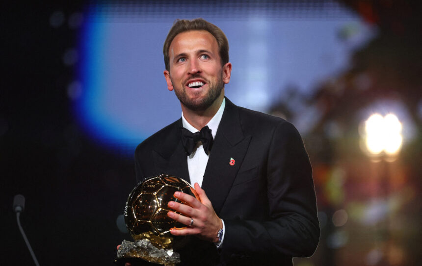 Kane’as užkopė į futbolo viršūnę: „Auksinis kamuolys“ po 25 metų – vėl anglo rankose