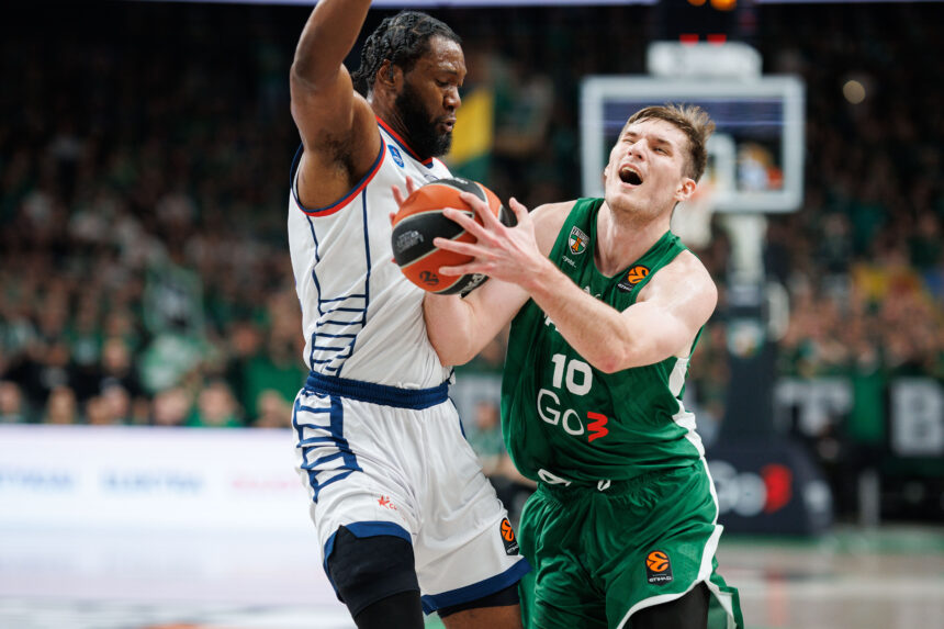 Sunki pirmoji pusė: „Žalgiris“ atsilieka prieš „Anadolu Efes“