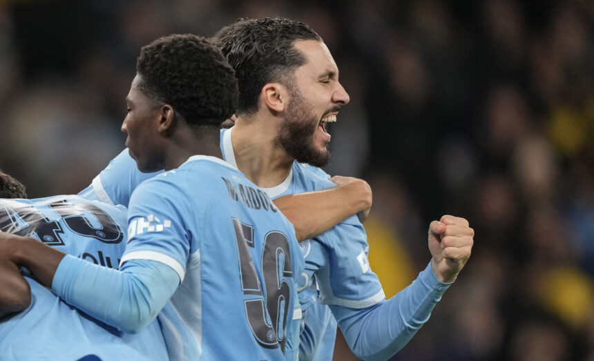 Baudinių dramos Anglijoje: „Liverpool“ eliminavo „Chelsea“, „City“ išsigelbėjo dukart atsitiesęs