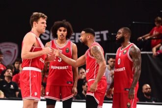 Pirėjo Olympiacos komanda (Scanpix nuotr.)