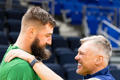 Jonas Valančiūnas ir Šarūnas Jasikevičius (zalgiris.lt nuotr.)