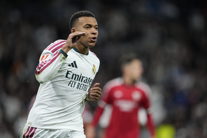 Įspūdingi įvarčiai: Mbappe dublis ir rekordinis Diomande pasirodymas atvedė „Real“ į pergalę prieš „Sevilla“