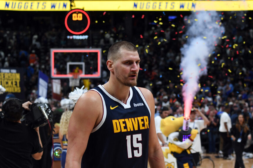 Jokičiaus trigubas dublis ir įspūdingas „Nuggets“ sugrįžimas nulėmė pergalę prieš „Pelicans“